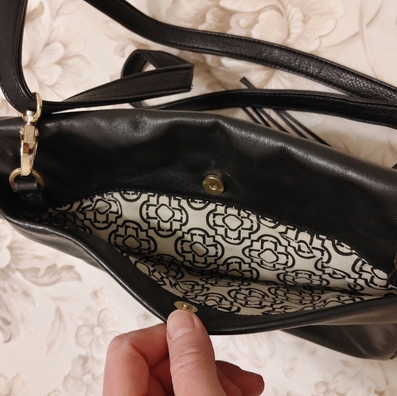 Leather edgy studded purse - Picture 4 of 4